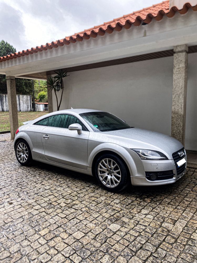 Audi TT 2.0 TFSI 8j - (selo barato)