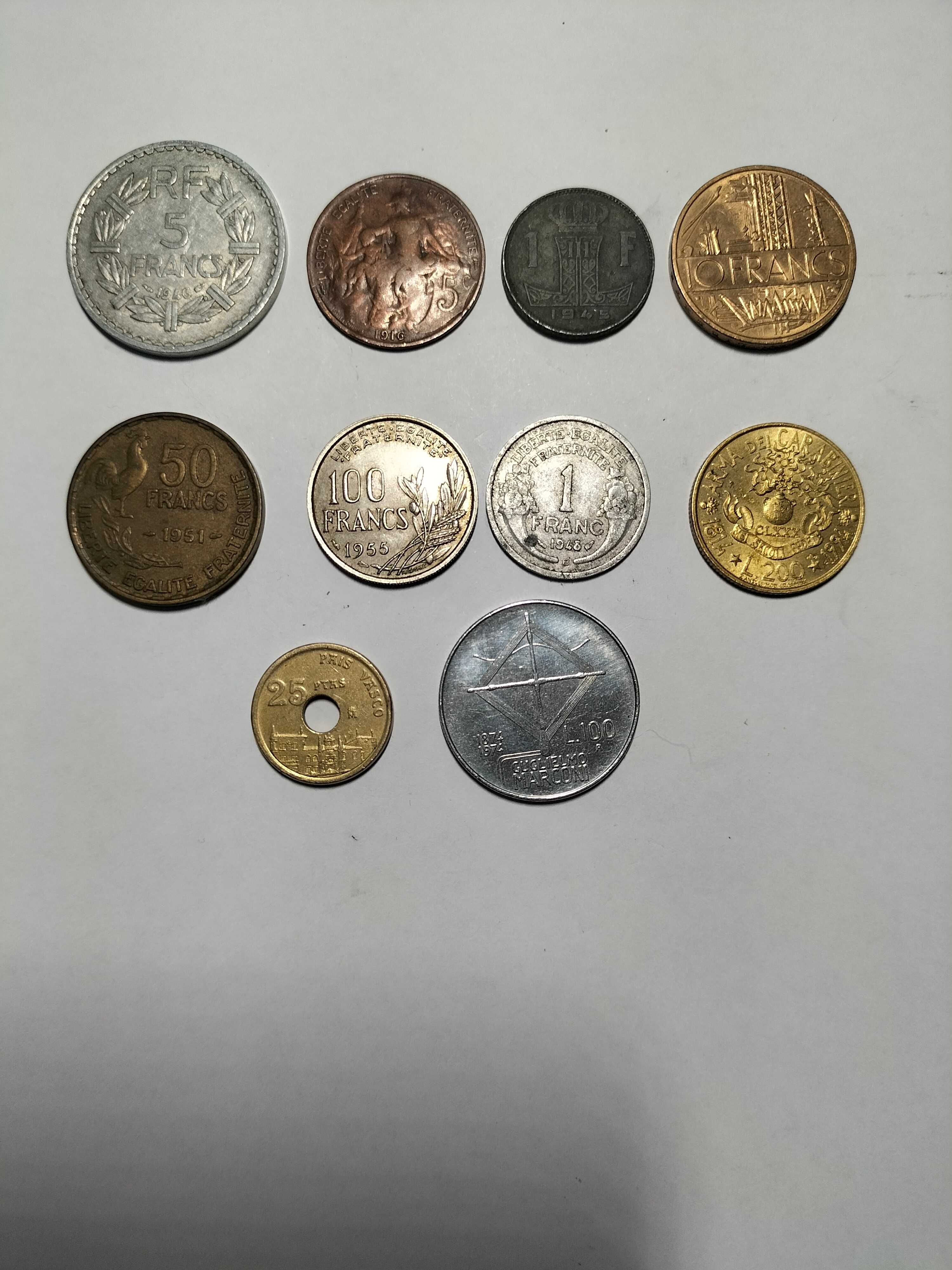 Moedas estrangeiras para coleção.