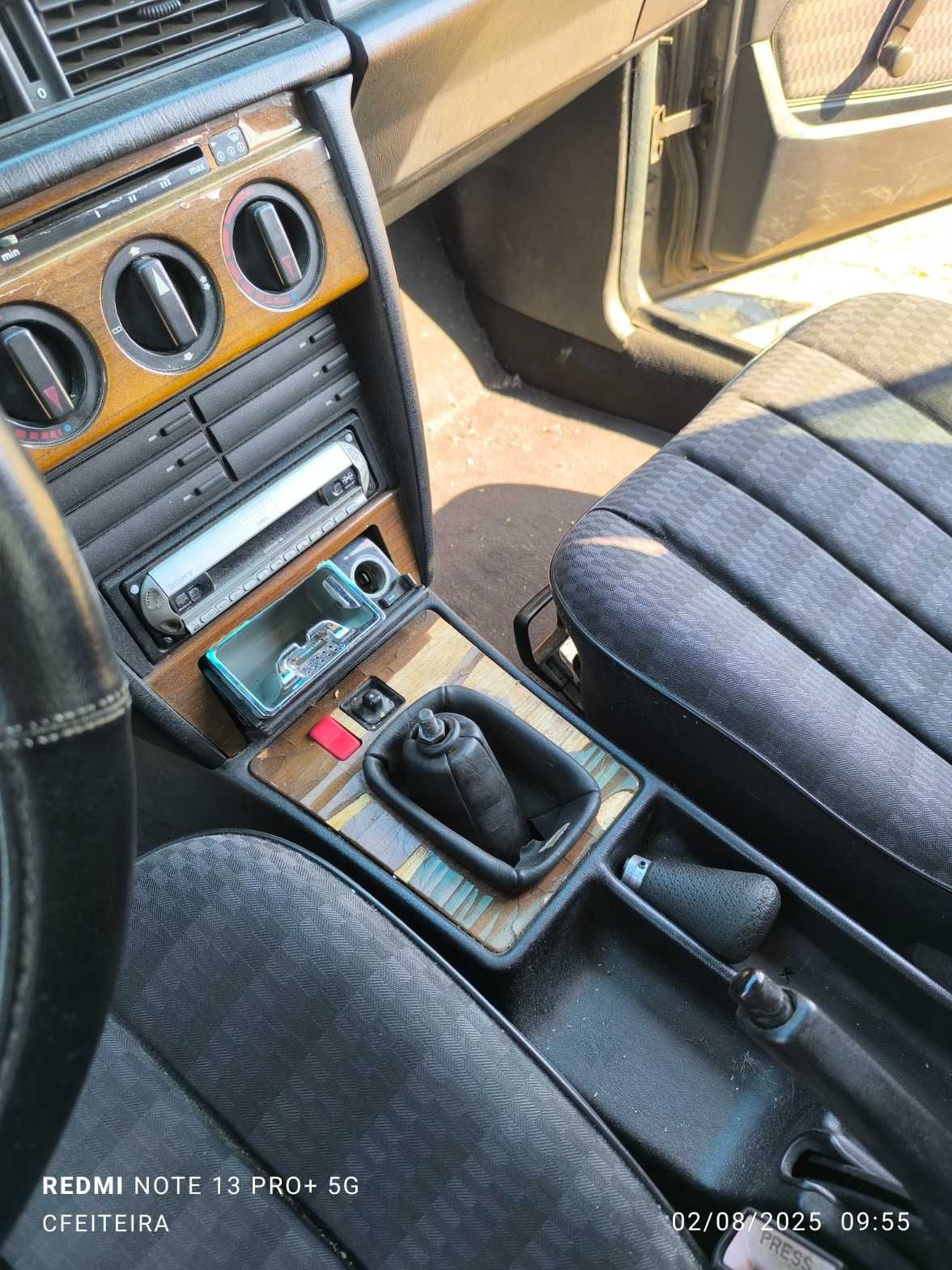 Mercedes-Benz 190D