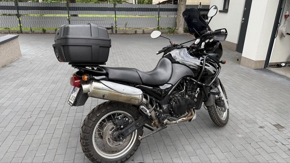 Triumph Tiger 885i doinwestowany