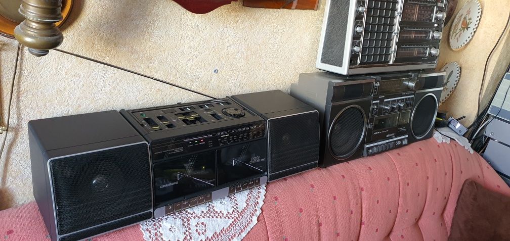 Radiomagnetofon GRUNDIK