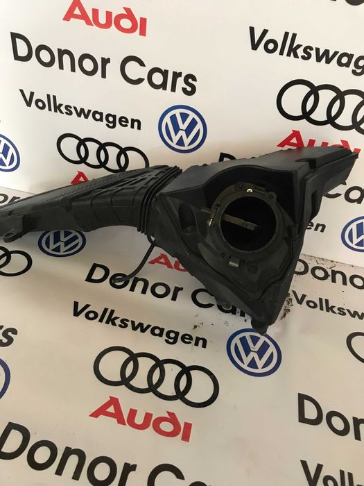 Корпус воздушного фильтра audi q58r 80a 2.0tfsi бензин audi a4 b8 b9