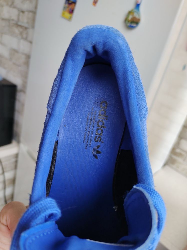 Кросівки adidas