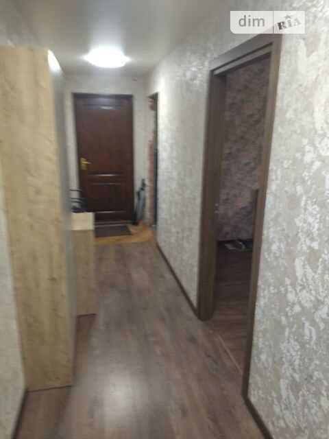 3к! квартира, Поділ, 5/10 пов, 73 м2, цегла, косметика, роздільні кімн