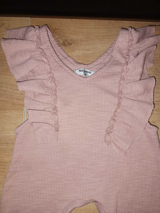 Prążkowany Rampers z falbankami piękny brudny róż