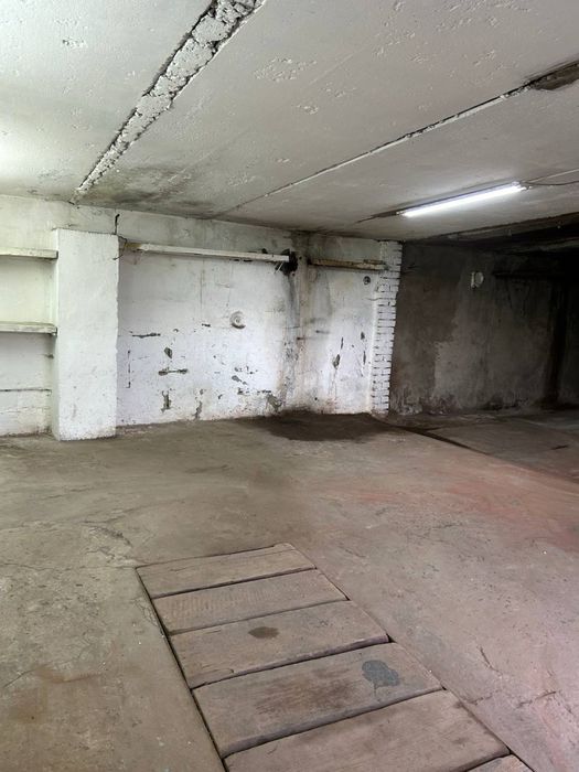 Ваш практичний гараж тут - просторий, з документами