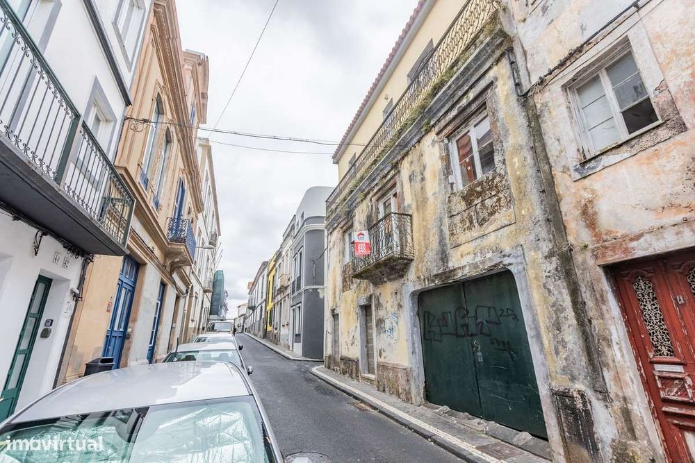 Prédio no centro de Ponta Delgada