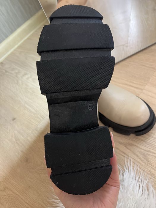 Черевики жіночі демісезонні