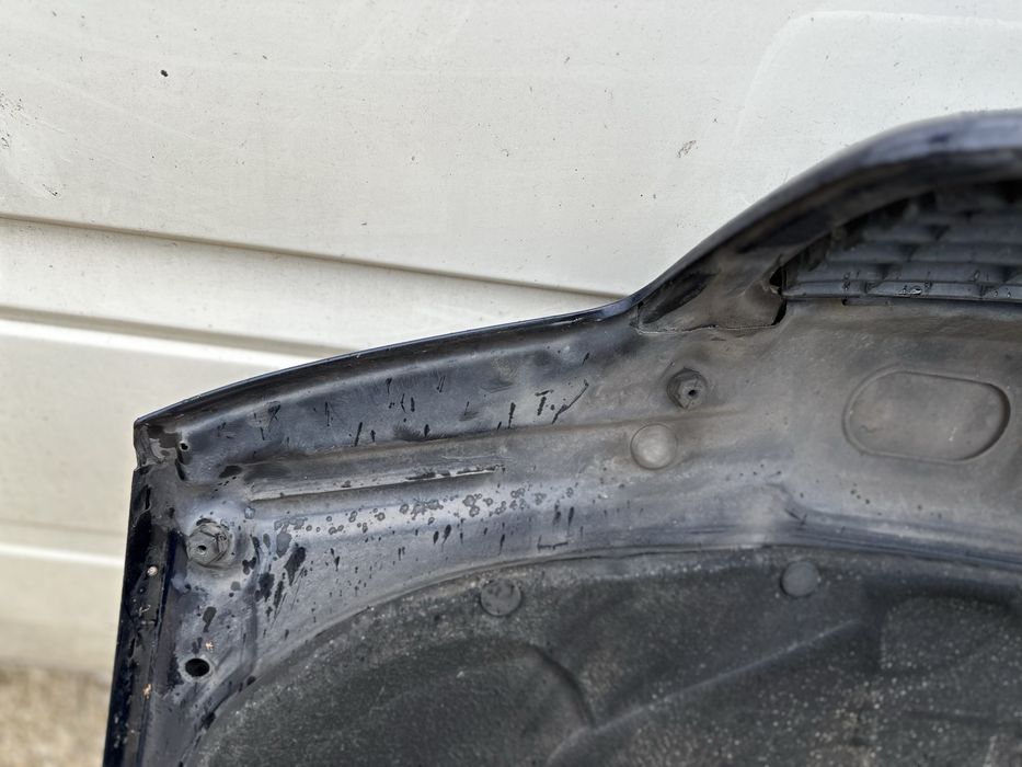 Maska klapa przód audi a4 b5  LY5L