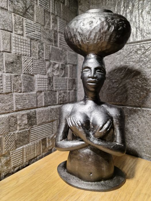 Дерев'яні статуєтки