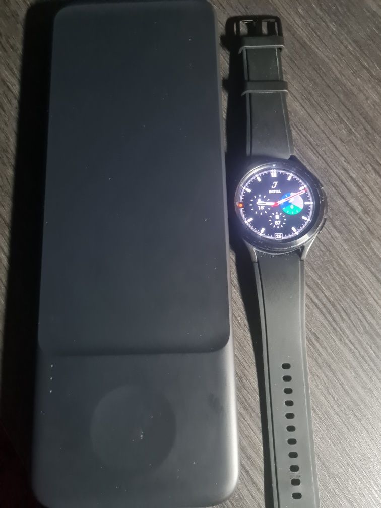 Samsung watch 4 + бездротова зарядка