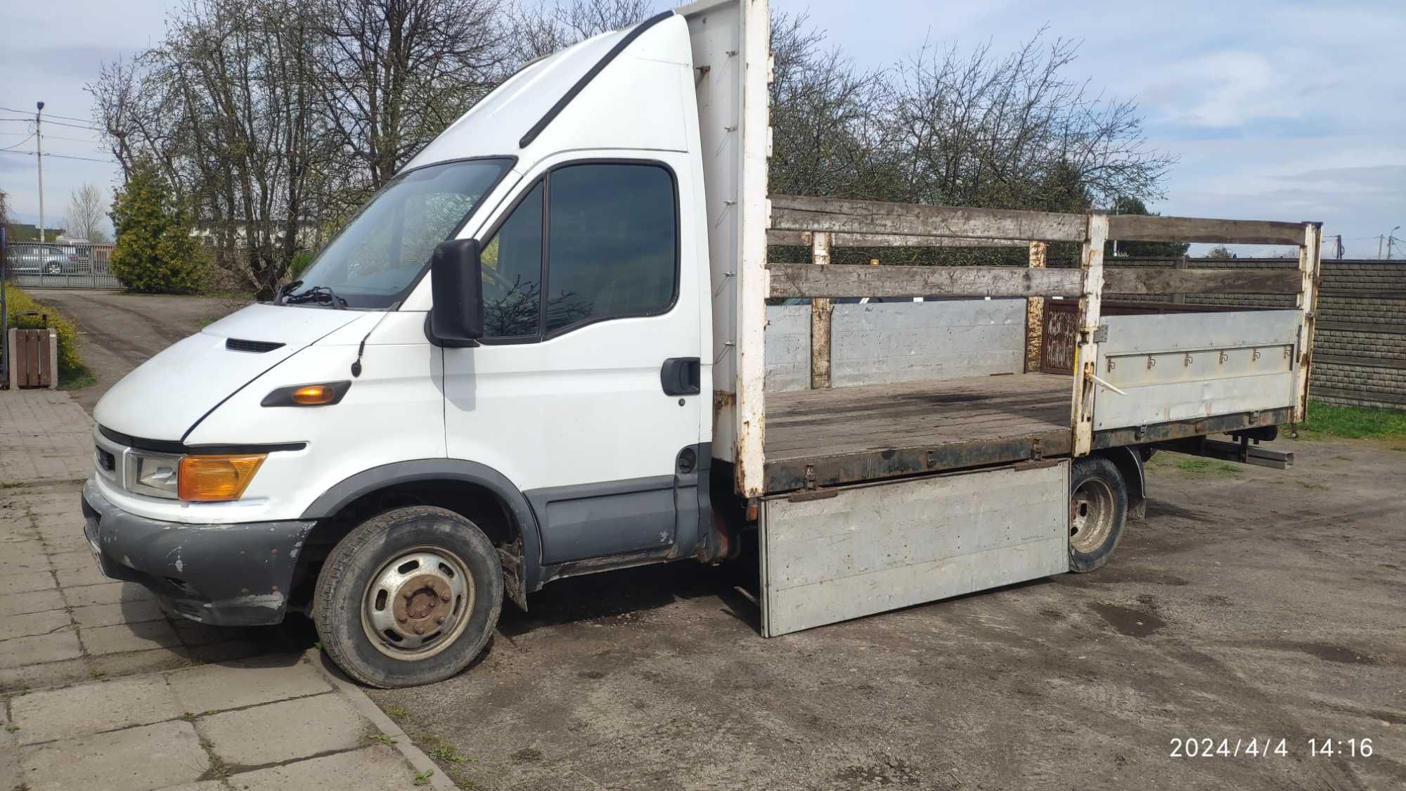 iveco daily 2,8T Czysty, DUŻA paka 4,5 x 2,15 Warszawa Piaseczno katB