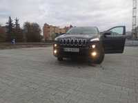 Авто jeep cheroki 2015 р 2.4 бензин