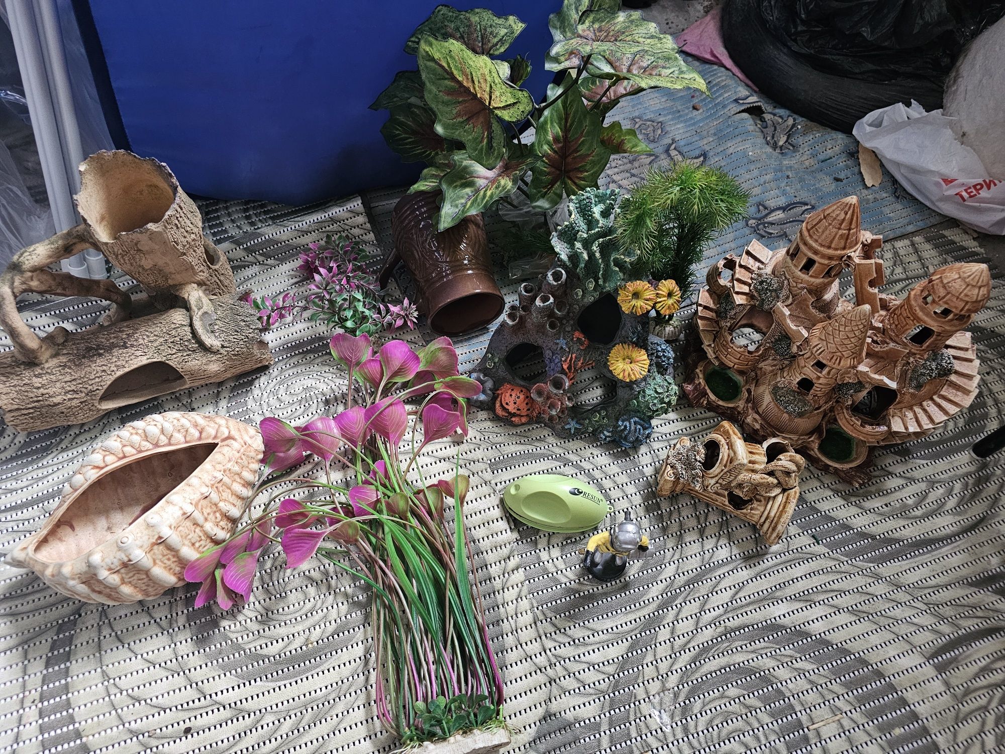 Декорації для аквариума