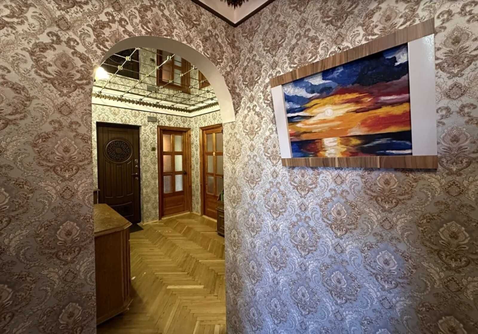 Продається добра 3-х кімнатна квартира зі всім. Р-н мед. університету