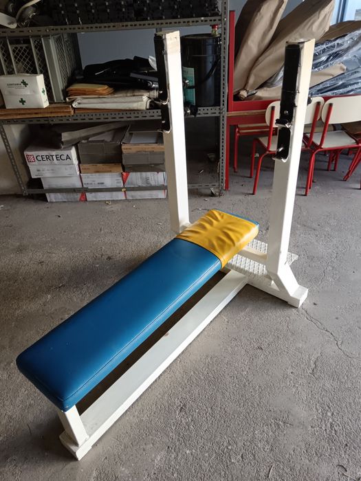 Bikes cycling e Banco Supino