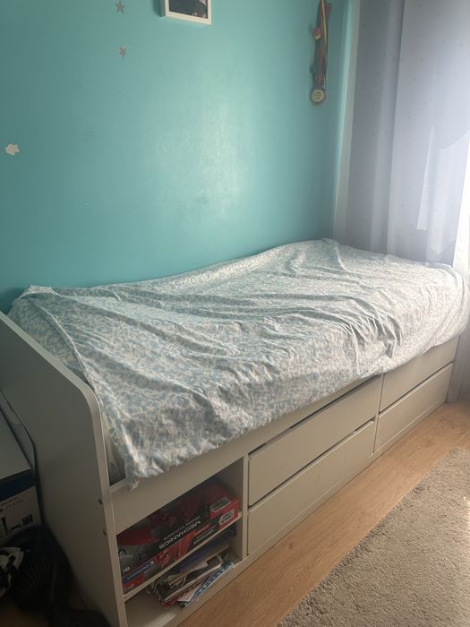 Cama solteiro com arumaçao