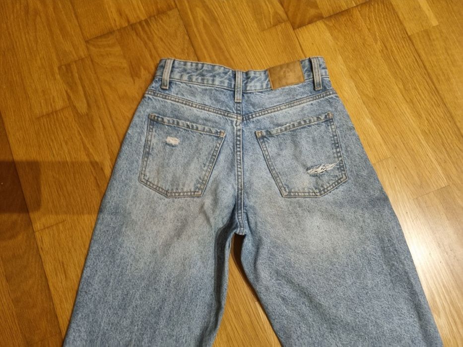 Bershka Calças de ganga com rasgões