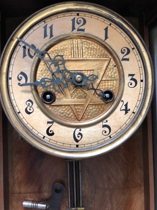 Sprzedam niebanalny zegar ścienny Antyk z mechanizmem DRCM
