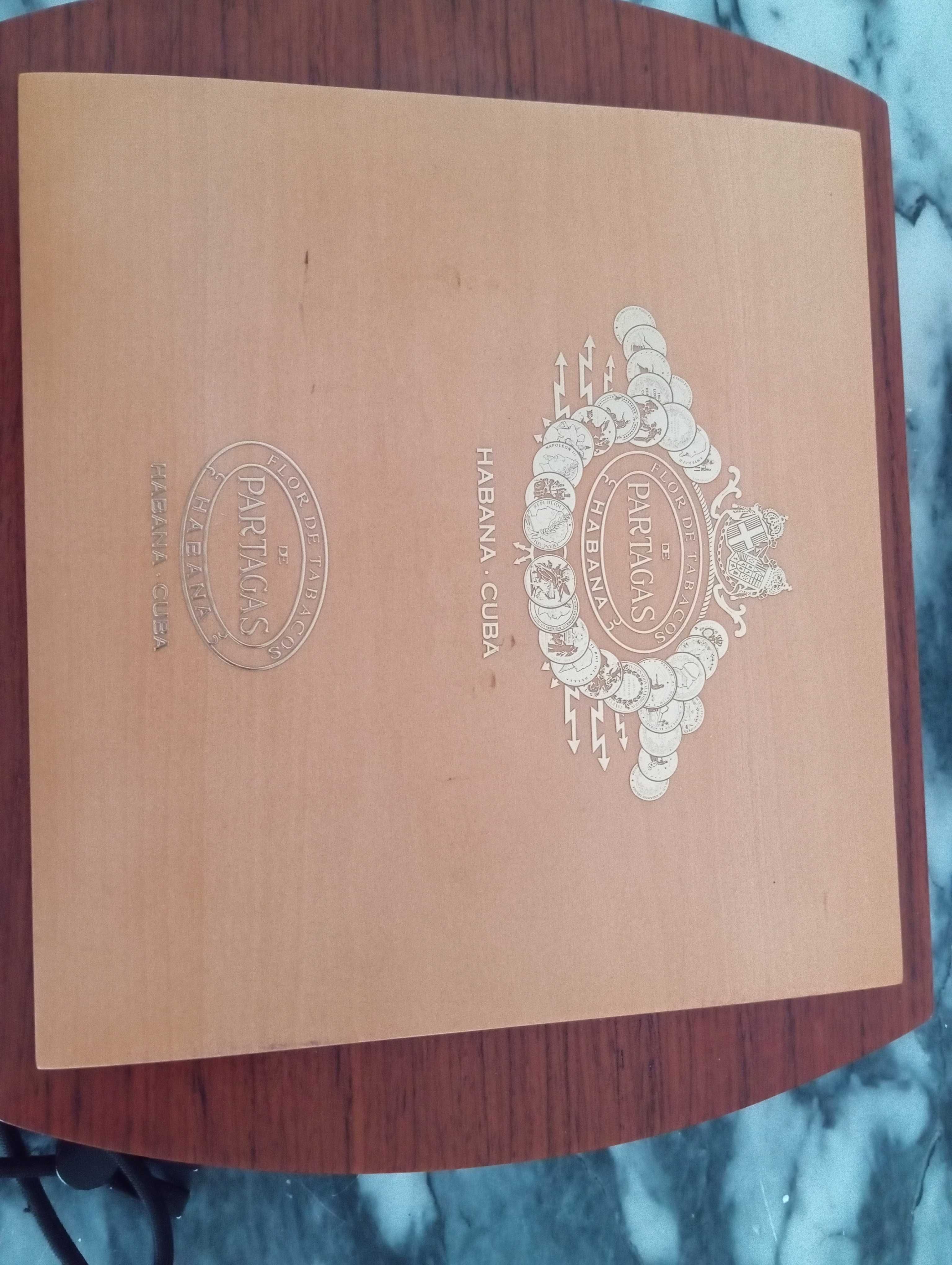 Caixa de charutos Partagás Aliados