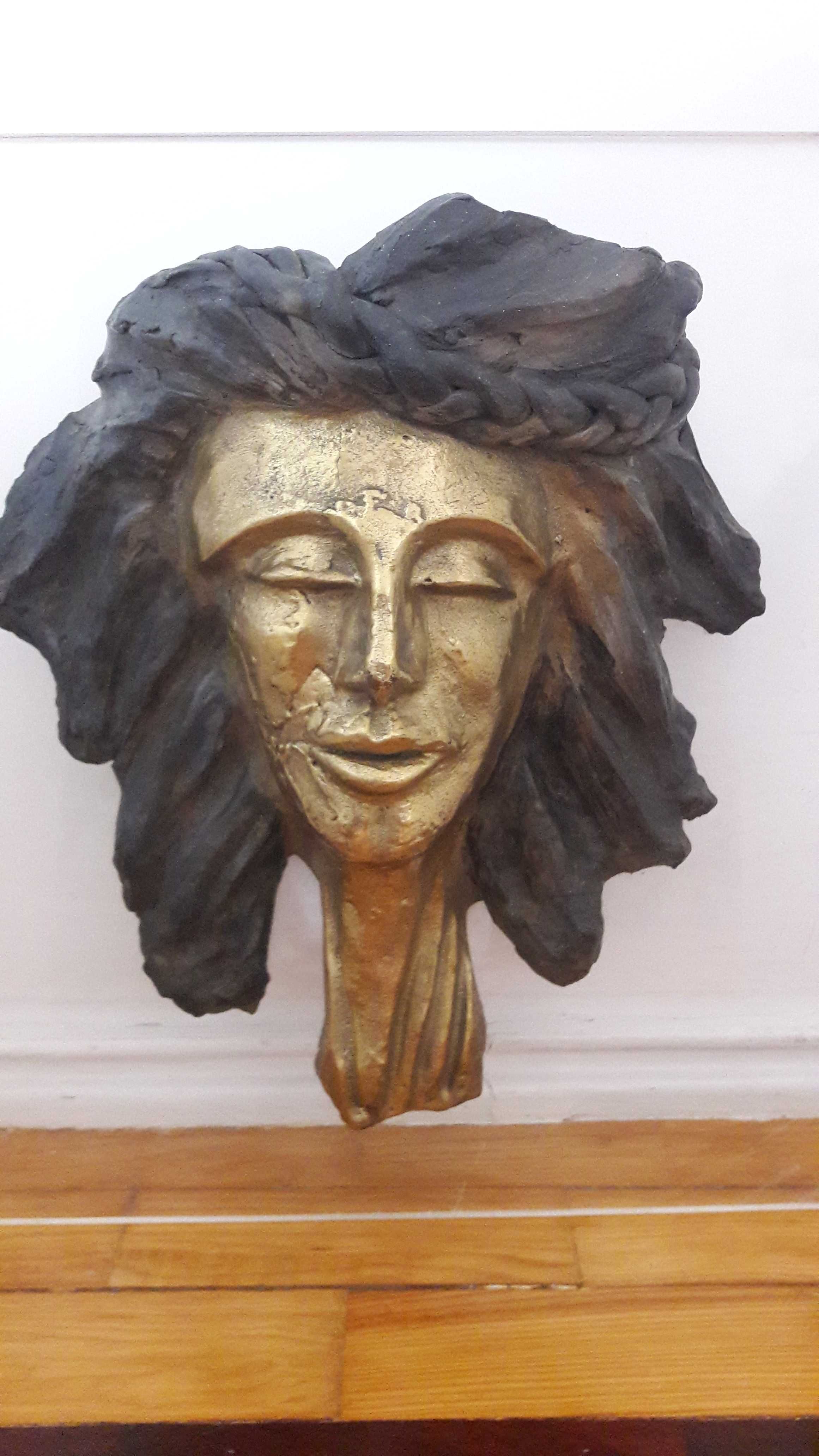 Escultura - Máscara "Amália" Domingos Oliveira