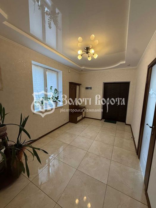 Будинок, 2пов. Гарний стан. смт Калинівка, Броварський район