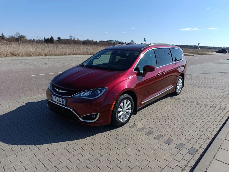 Chrysler Pacifica Białystok Piękna Pacyfika 8 osobowa zadbana full opcja