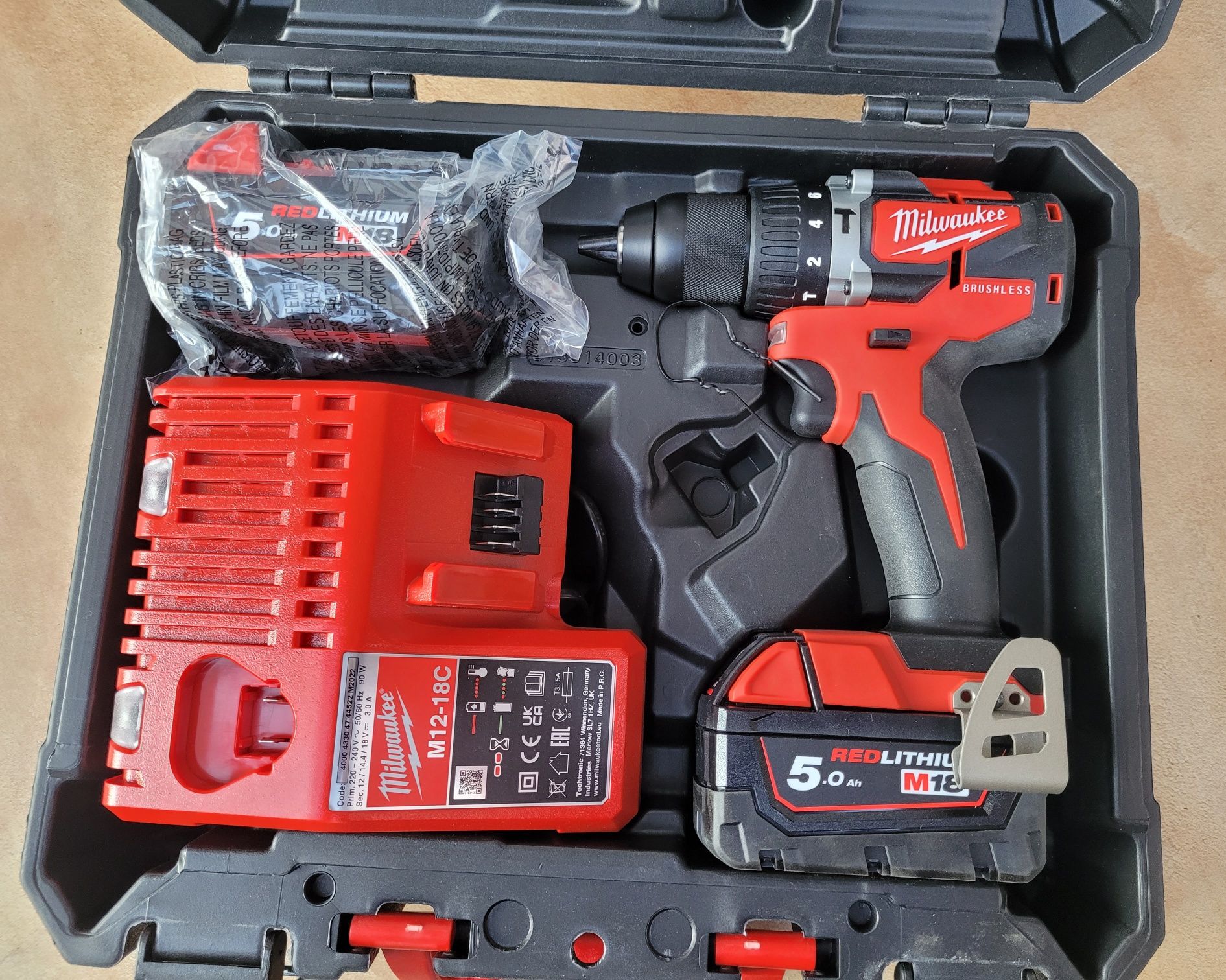 Milwaukee m18 wiertarko wkrętarka udarowa