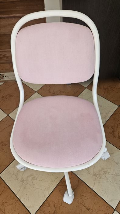 IKEA ORFJALL dziecięce krzesło biurowe różowe i niebieskie