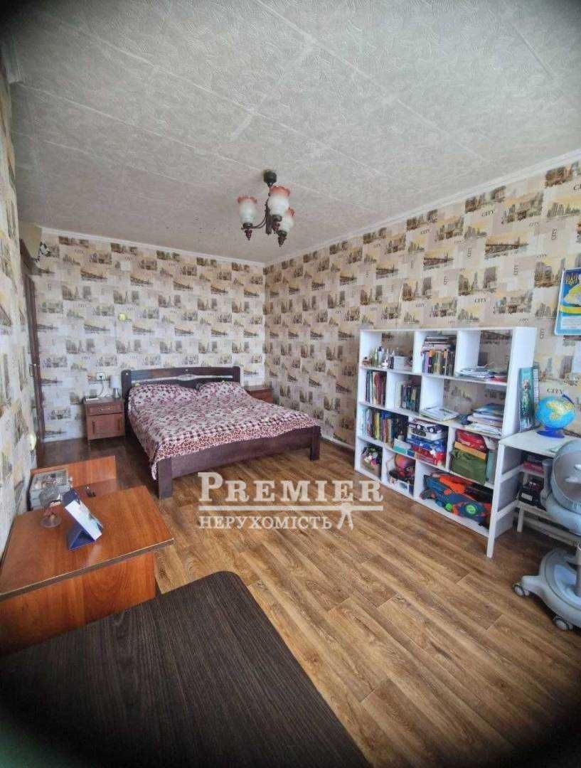Пропонується 3 кімн. квартира смт. Великодолинське
