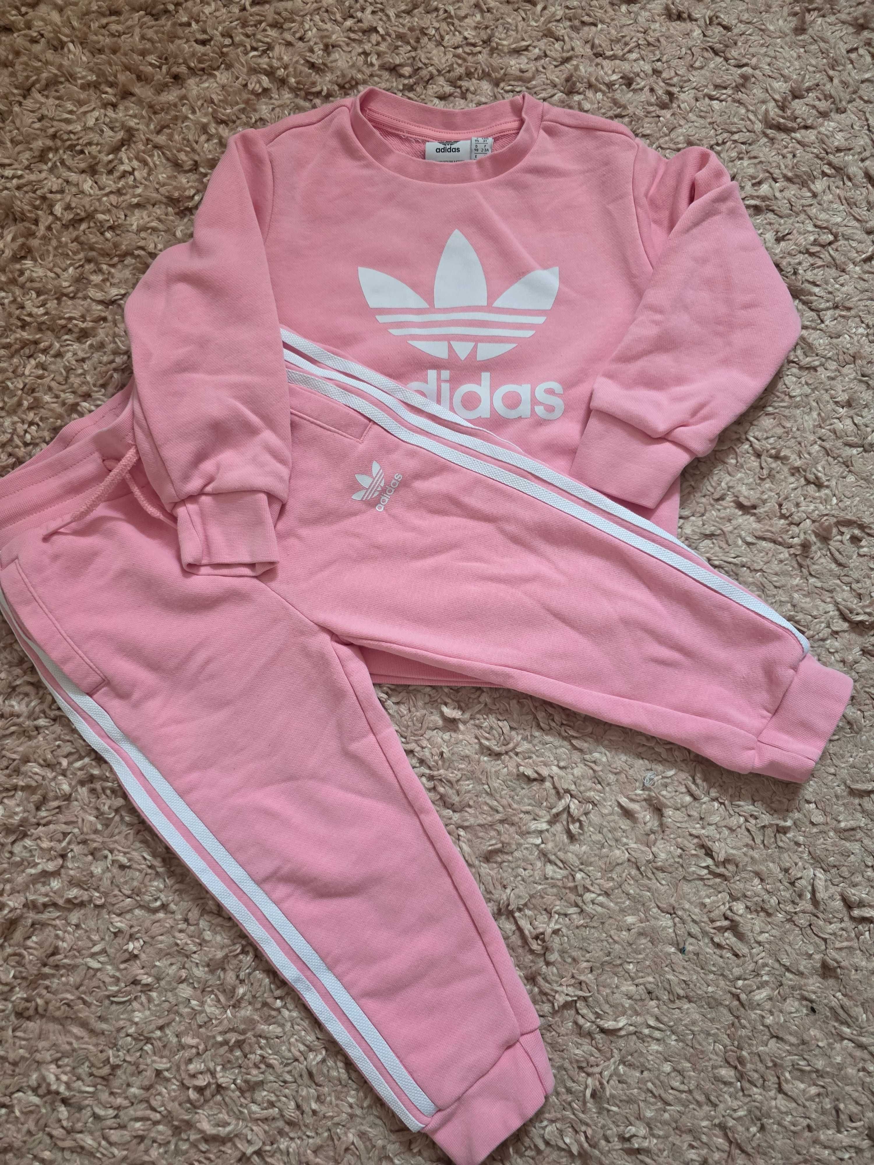 Dres ADIDAS dziewczęcy r. 104/110