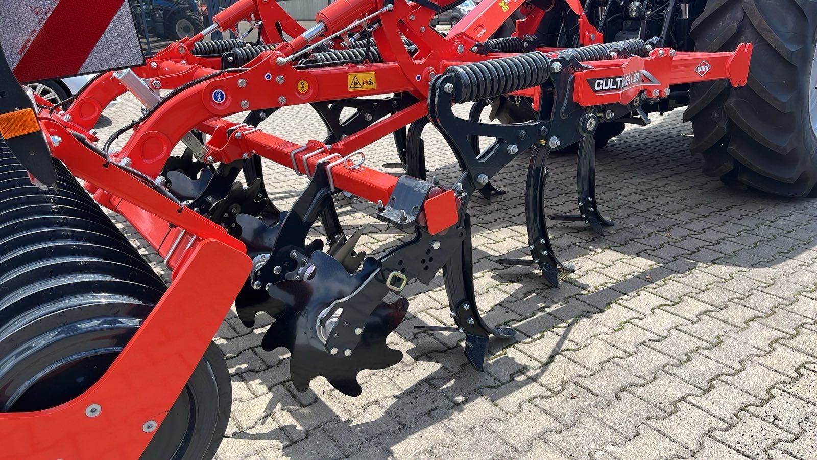 Kultywator KUHN Cultimer L300