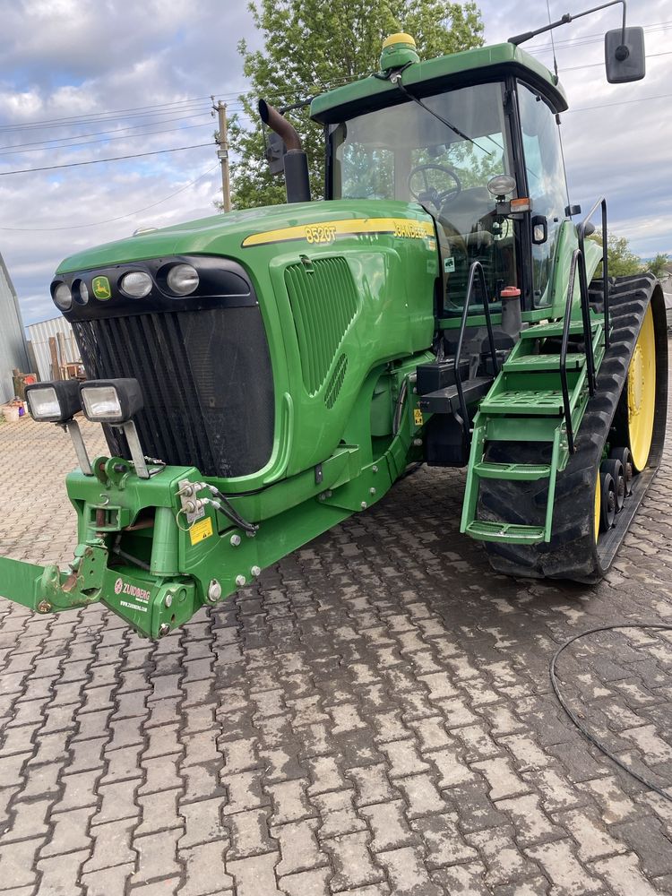 Трактор john deere 8520T