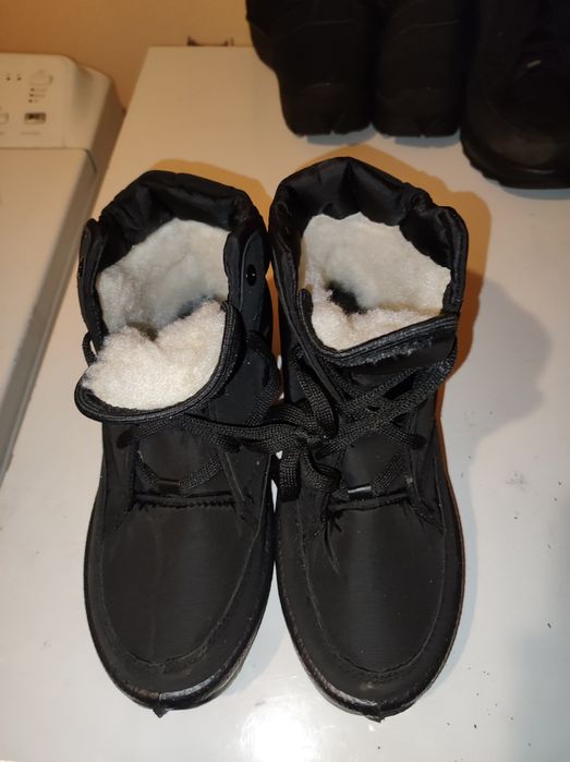 Жіночі черевики найк зимові