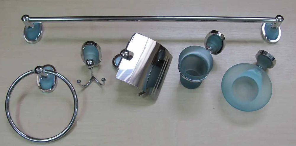 Распродажа аксессуаров! Новые ерши для унитаза. Настенные, напольные..