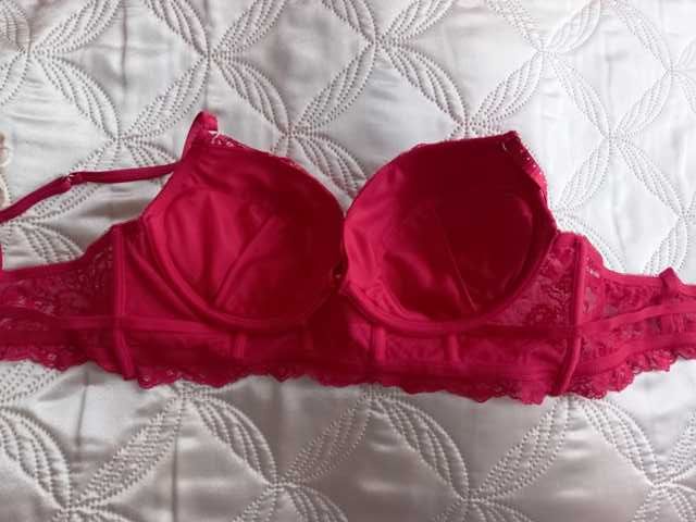 Biustonosz czerwony 85D - elegancki, push up