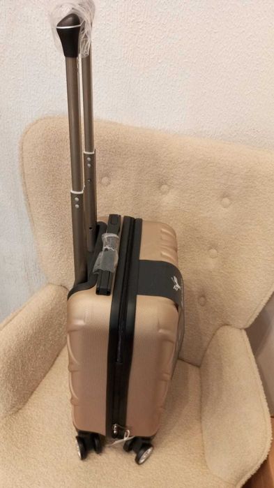 Mala de viagem pequena Nova Nunca usada