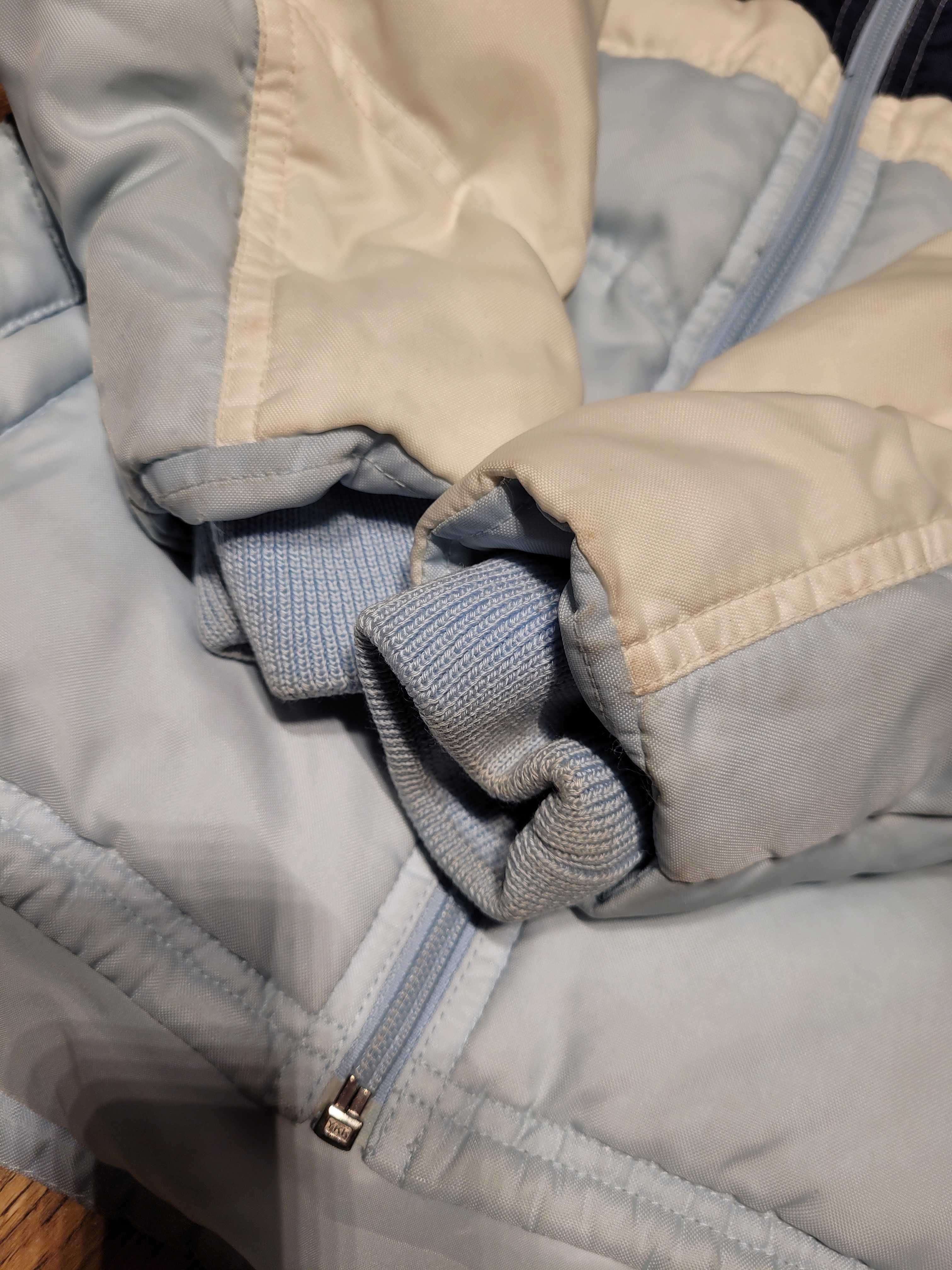 Błękitno biało granatowa kurtka dziecięca puchowa Nike
