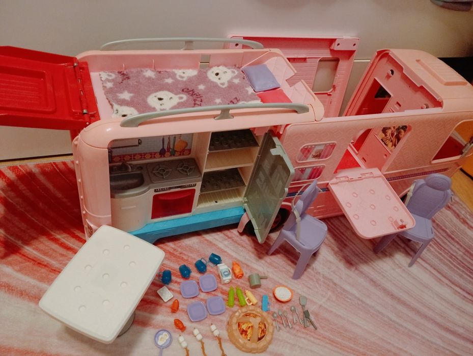 Kamper barbie z akcesoriami