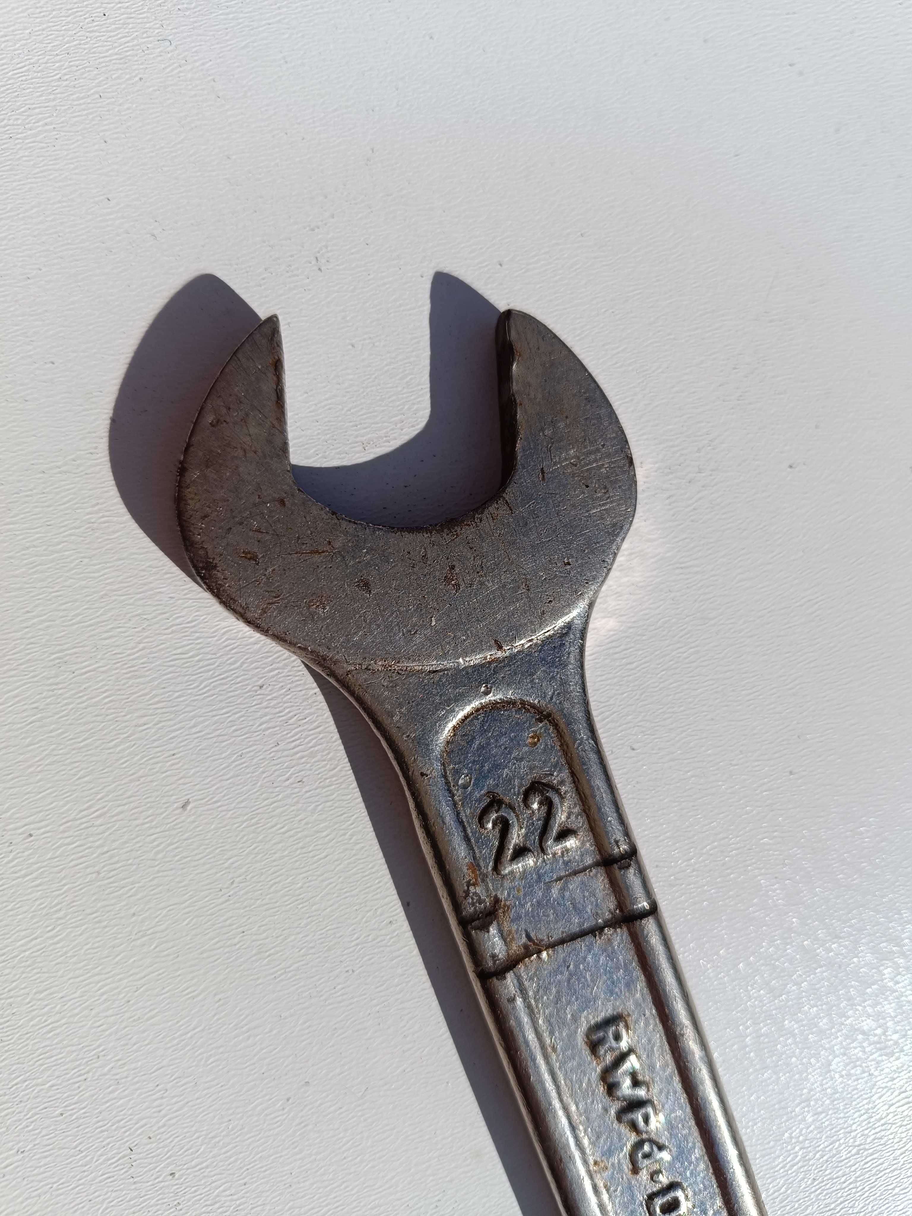 Stary klucz płaski DERBY RWPd Made in Poland 20 x 22 mm