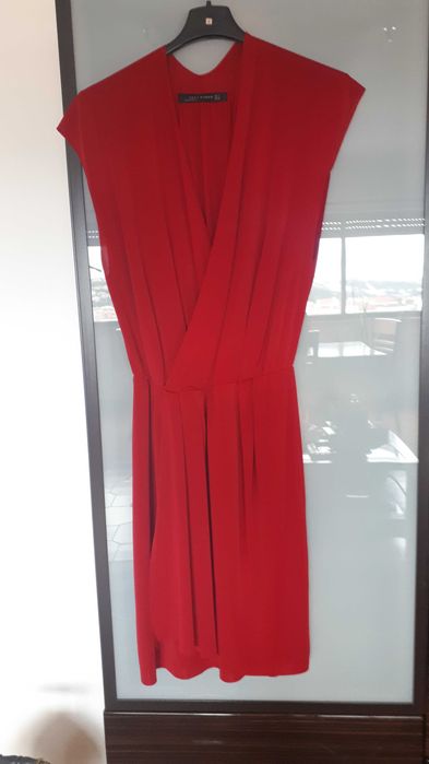 Vestido vermelho escuro da Zara T S/M