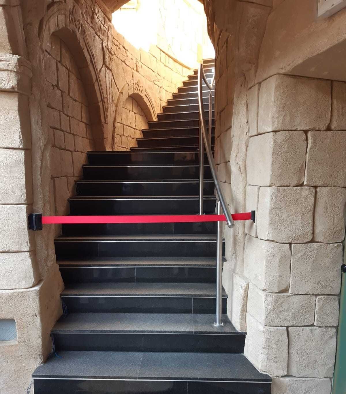 Kamień Naturalny - Granit G695 Black Andesit -  Gotowe Stopnie parapet
