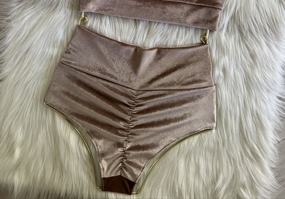 Szorty welurowe pole dance jasny bez M