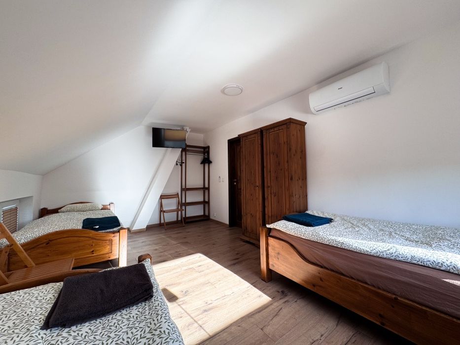 Nocleg pokój kwatery, hostel, Ługòw. Wektor