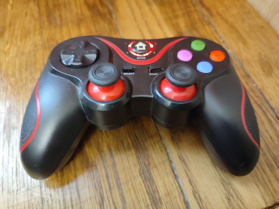 Беспроводной Bluetooth геймпад V8