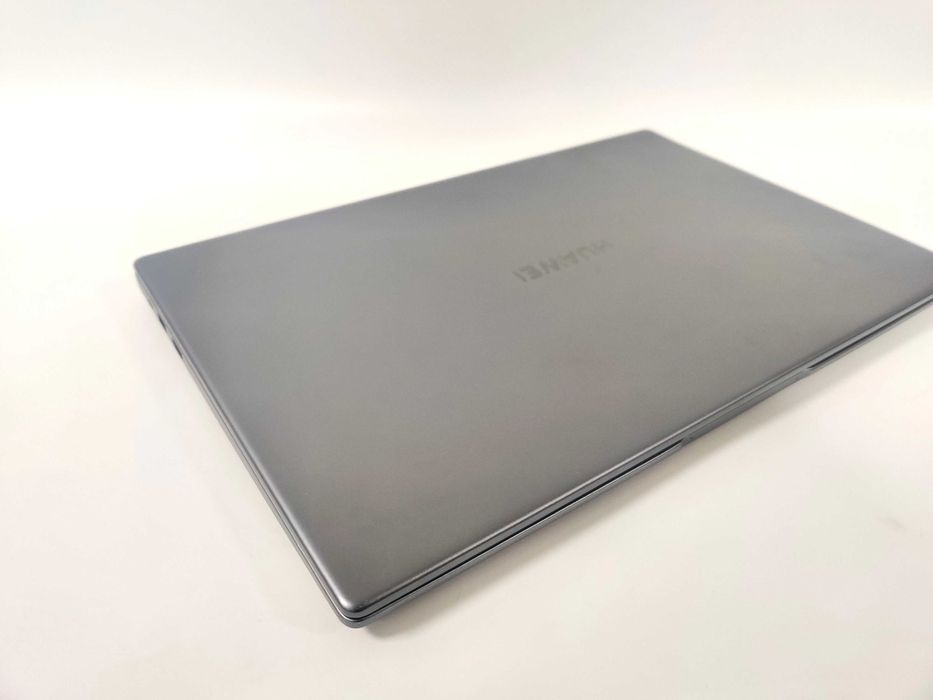 Huawei MateBook D15 AMD Ryzen 5 3500U/RAM 8GB/SSD 256GB