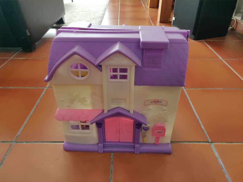 Casa You&Me com campainha e luz