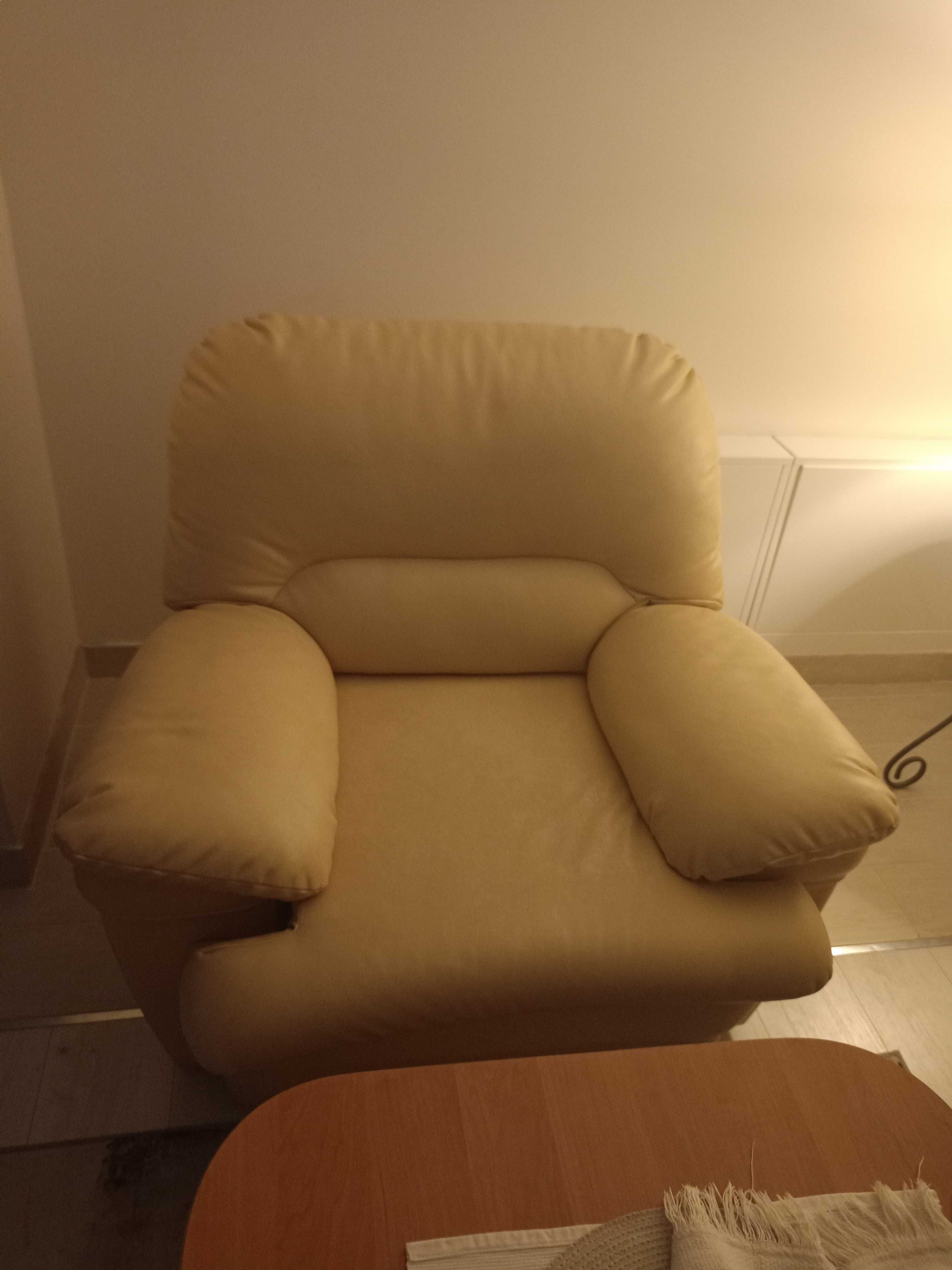 Sofa  kanapa trzy osobowa plus dwa fotele