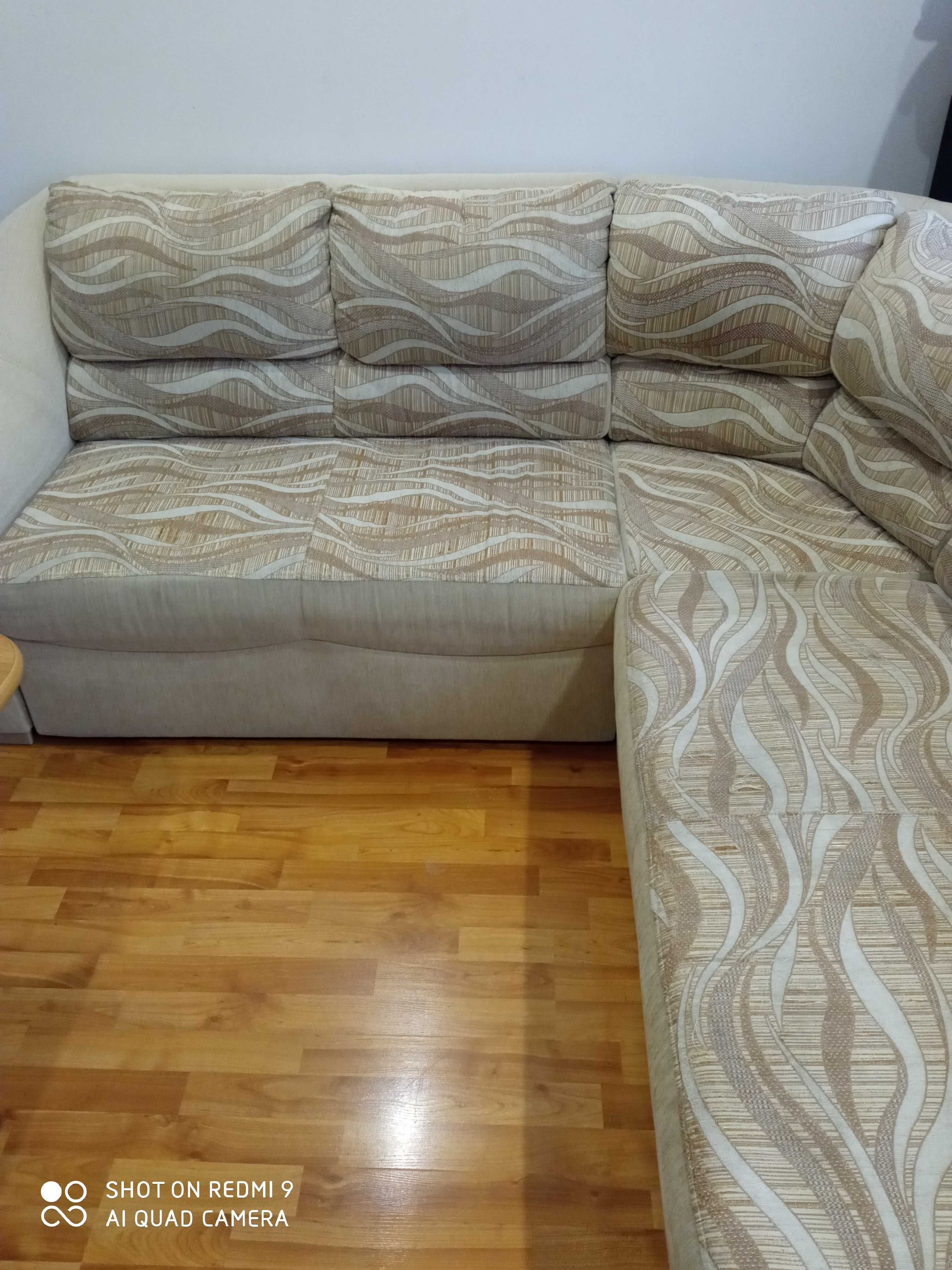 Narożnik duża kanapa sofa 8-osobowa 3,60m x 2,10m + 2 pufy