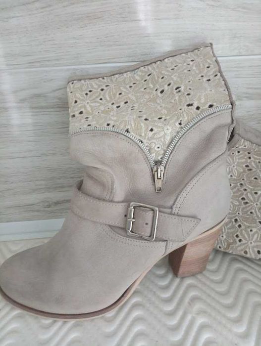 Чоботи жіночі демісезонні